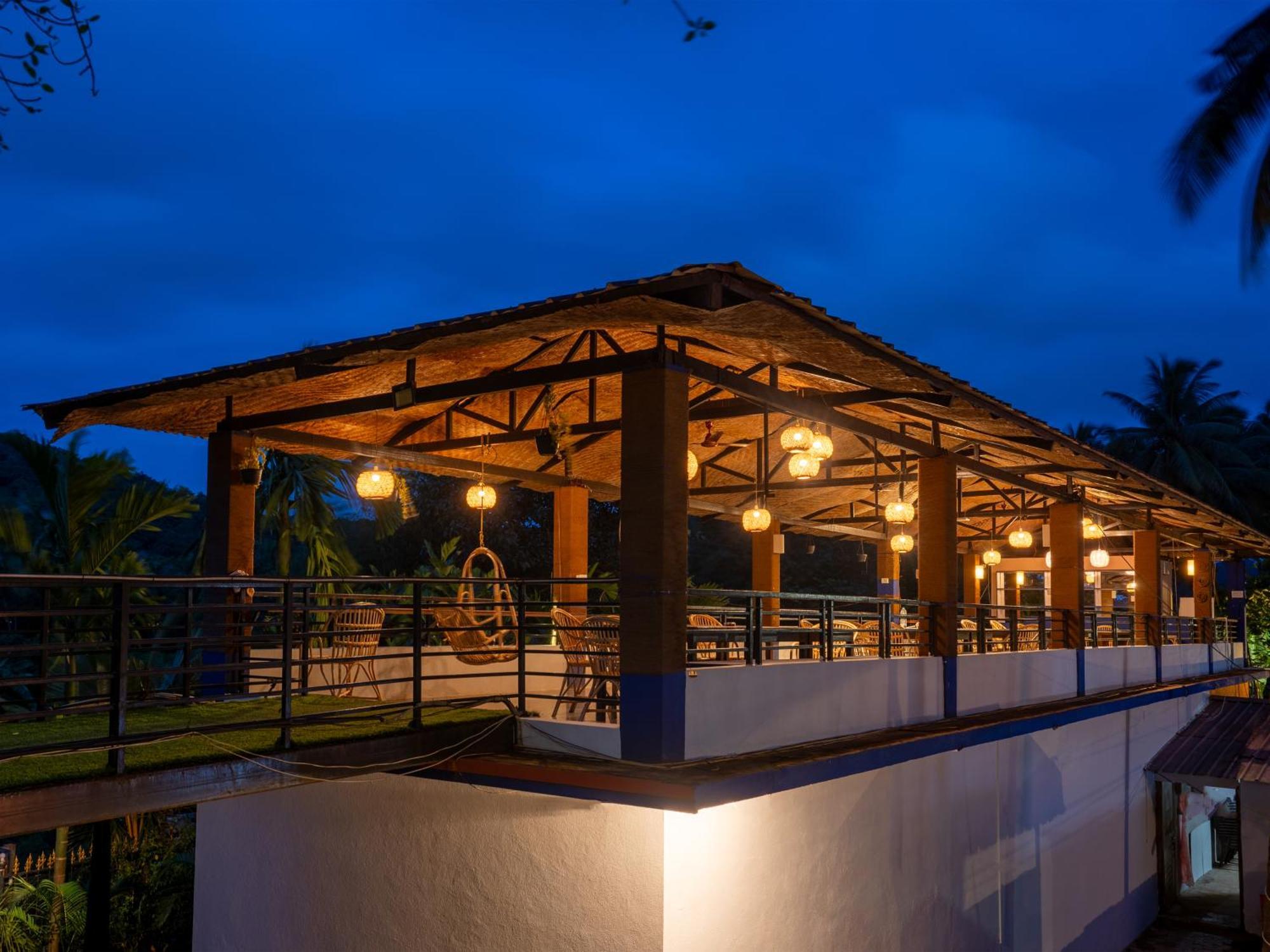 Madpackers Goa Anjuna - Bar Екстериор снимка