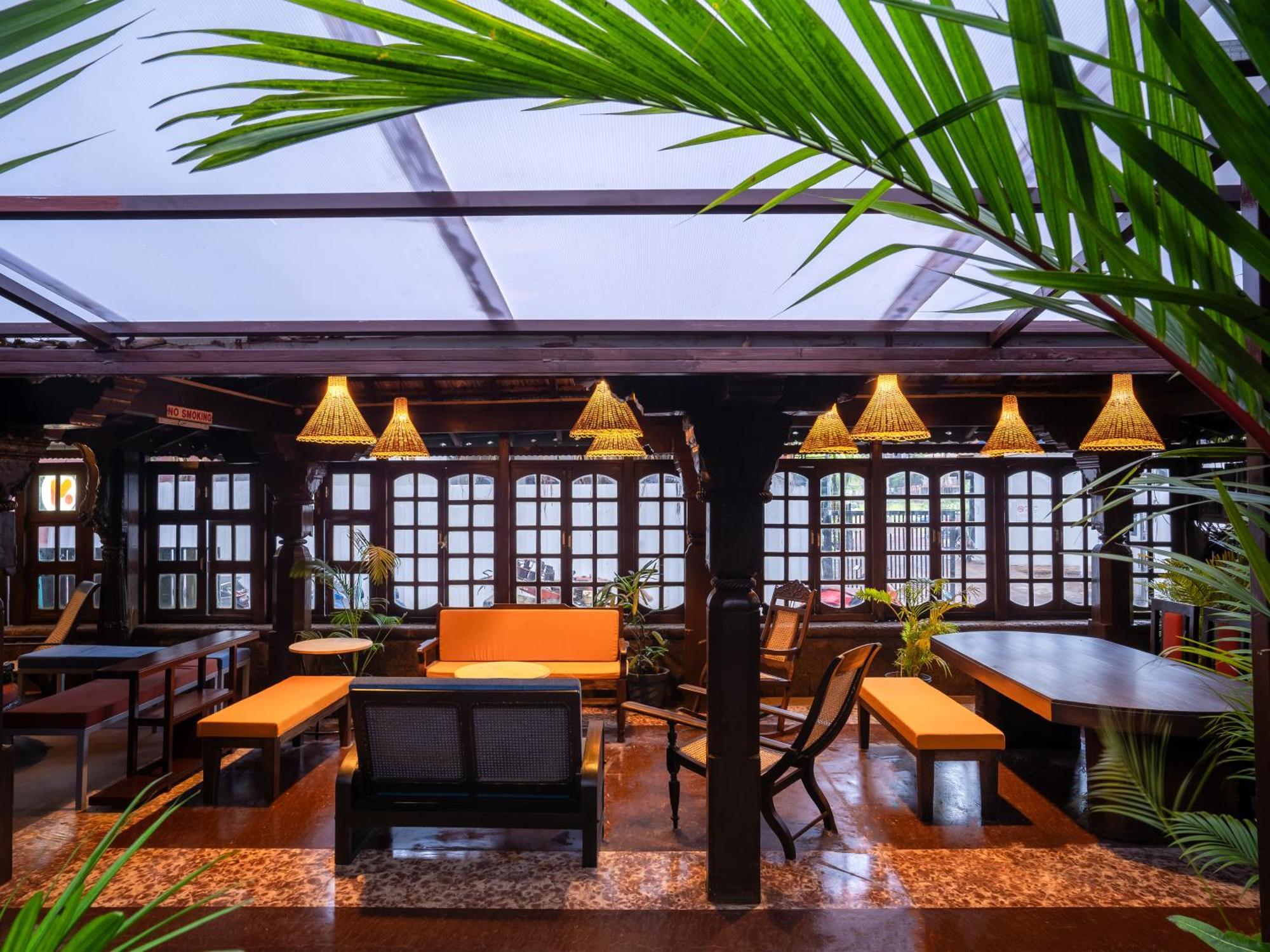 Madpackers Goa Anjuna - Bar Екстериор снимка