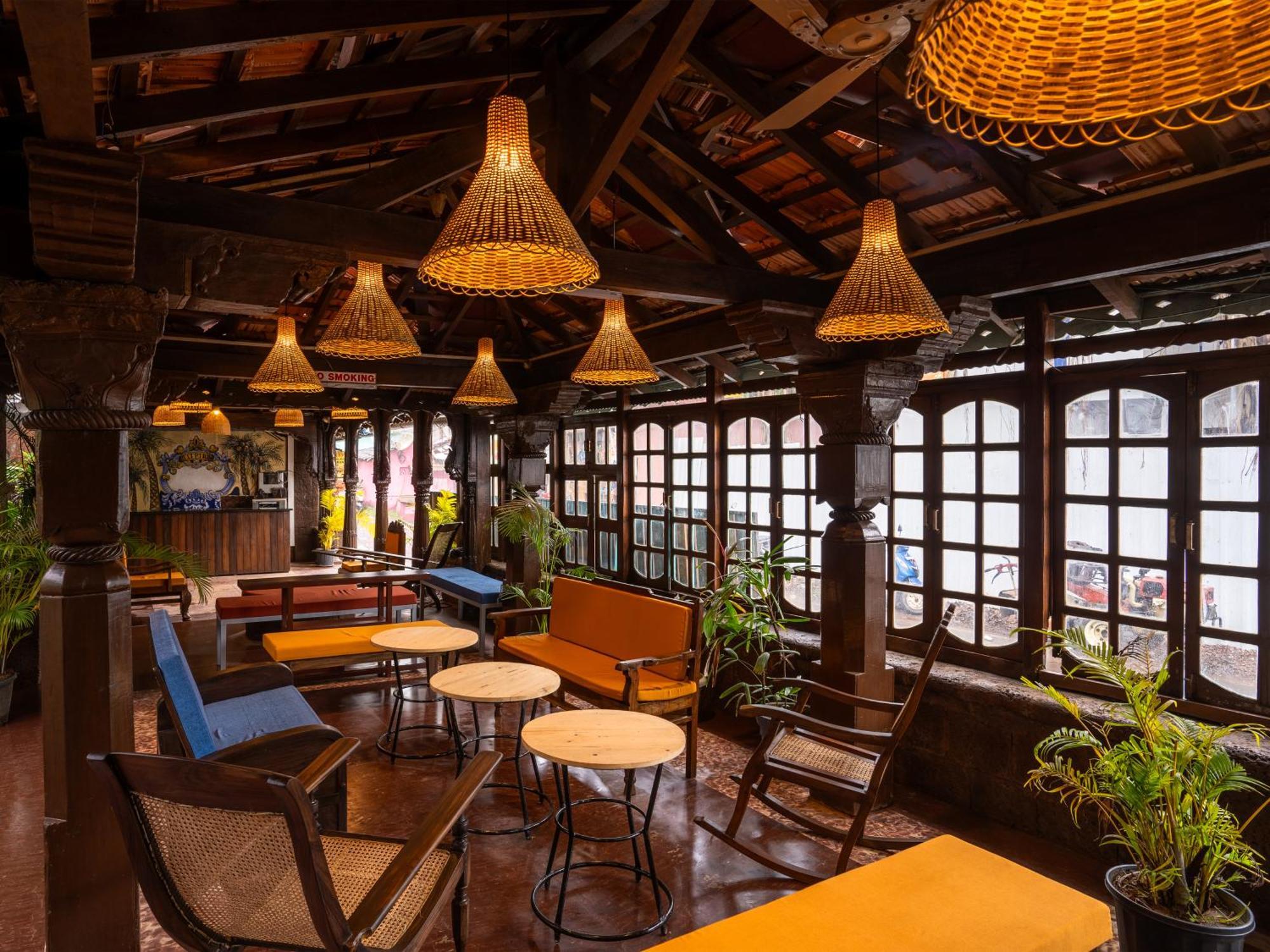 Madpackers Goa Anjuna - Bar Екстериор снимка