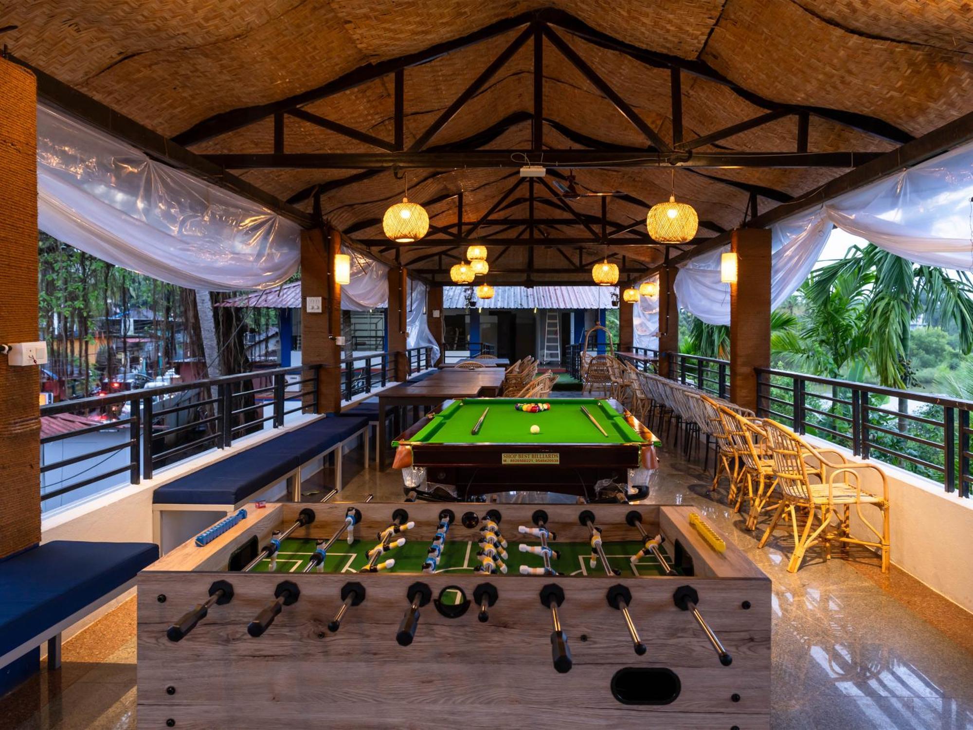 Madpackers Goa Anjuna - Bar Екстериор снимка