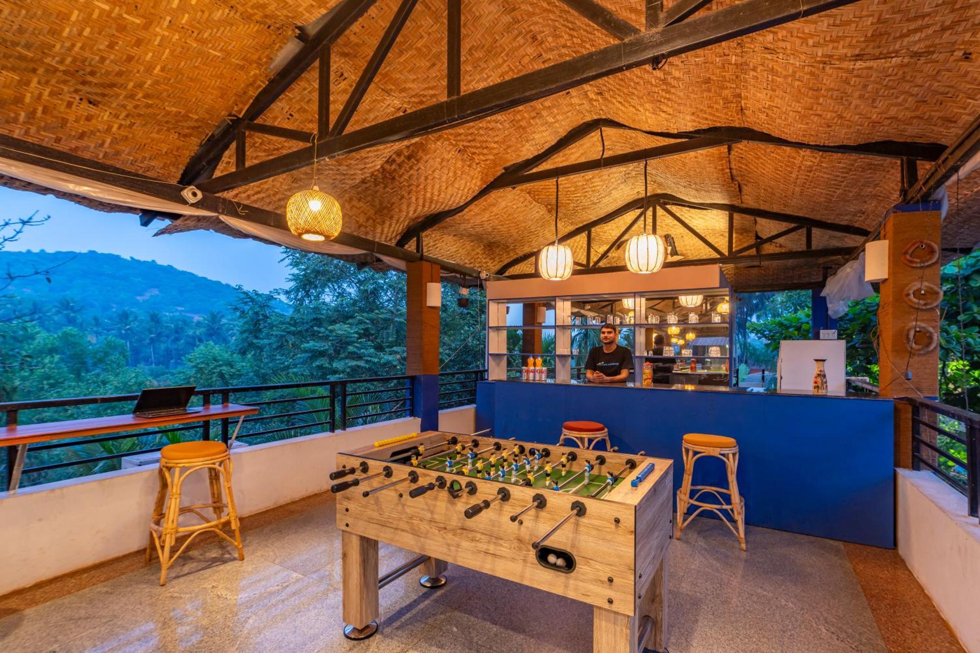 Madpackers Goa Anjuna - Bar Екстериор снимка