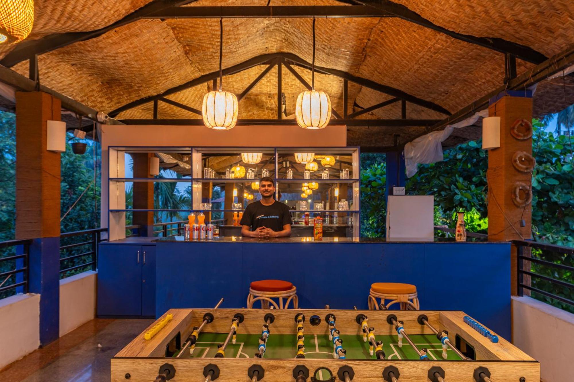 Madpackers Goa Anjuna - Bar Екстериор снимка