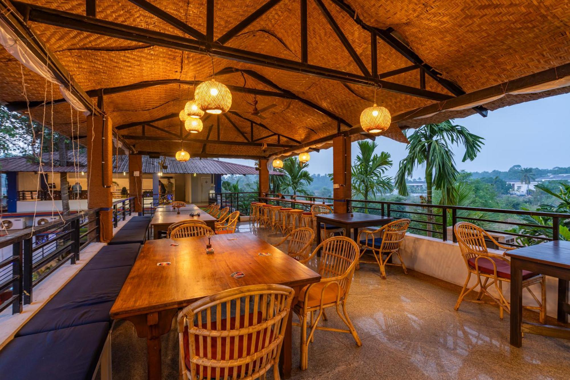 Madpackers Goa Anjuna - Bar Екстериор снимка