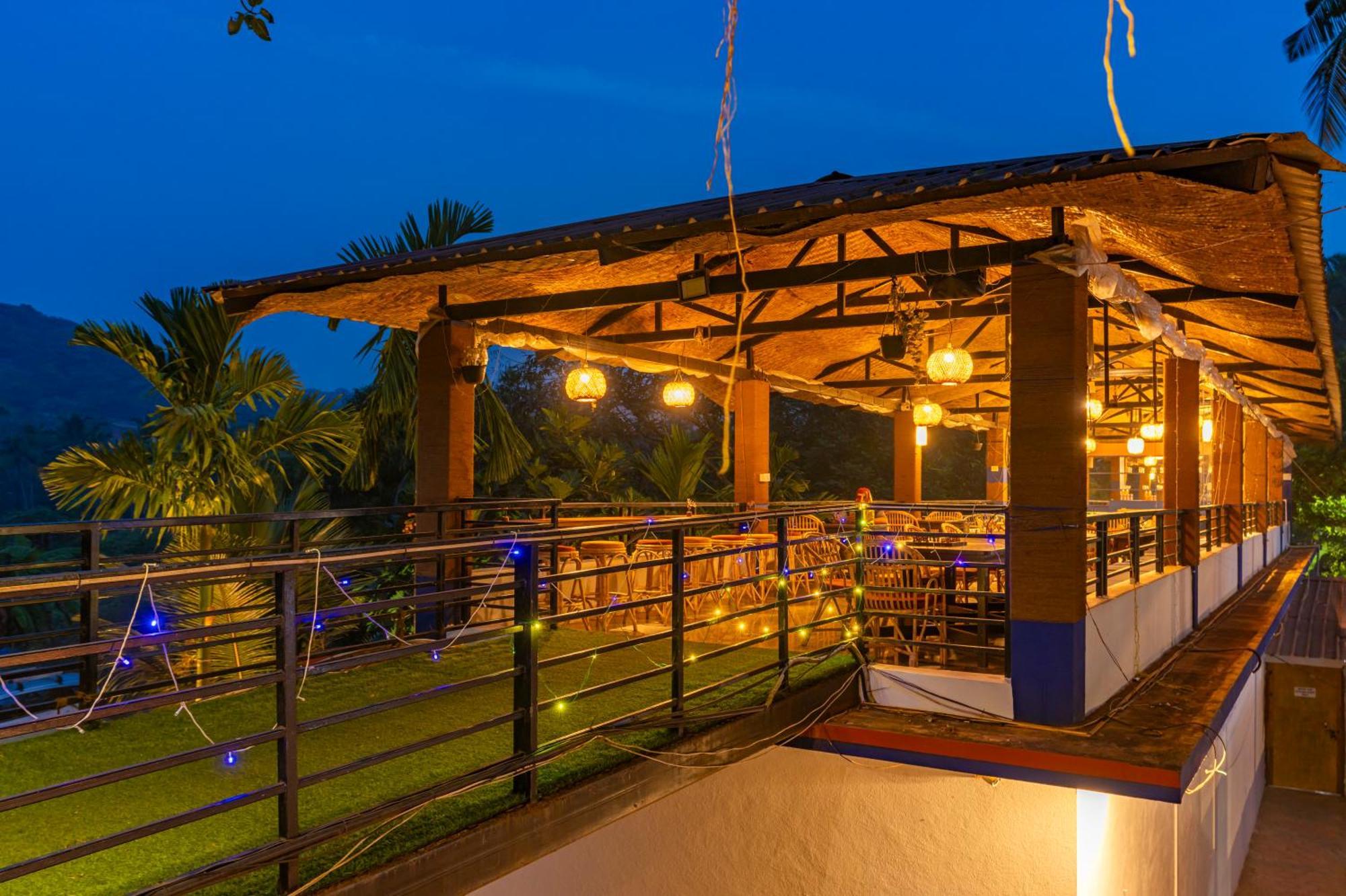 Madpackers Goa Anjuna - Bar Екстериор снимка