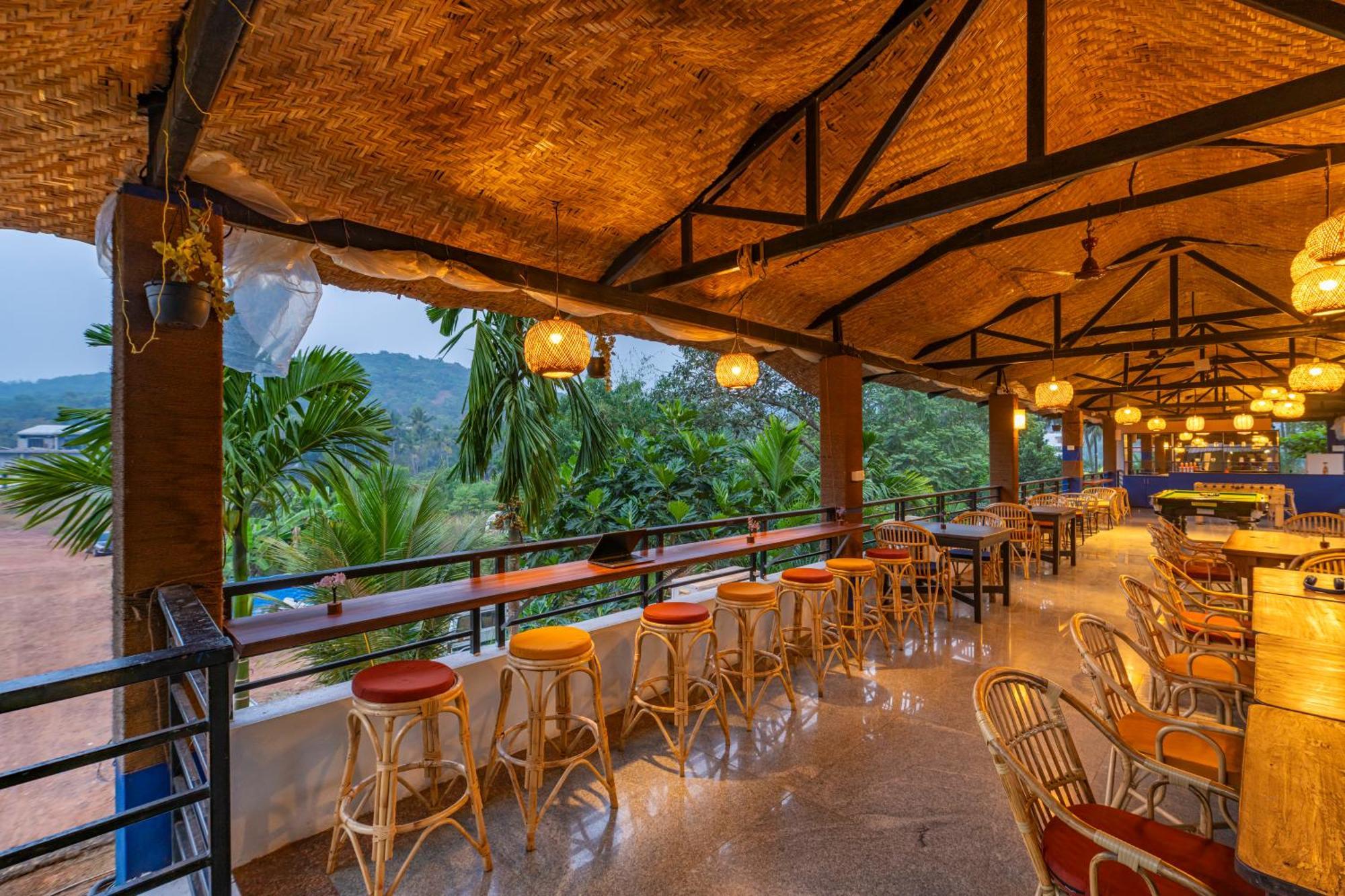 Madpackers Goa Anjuna - Bar Екстериор снимка